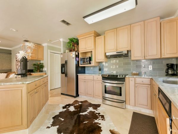 Charming Vacation Condo Rental Fort Myers Beach - Pool & Spa
