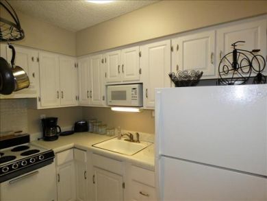 Marco Island Vacation Condo Sleeps Four Guests