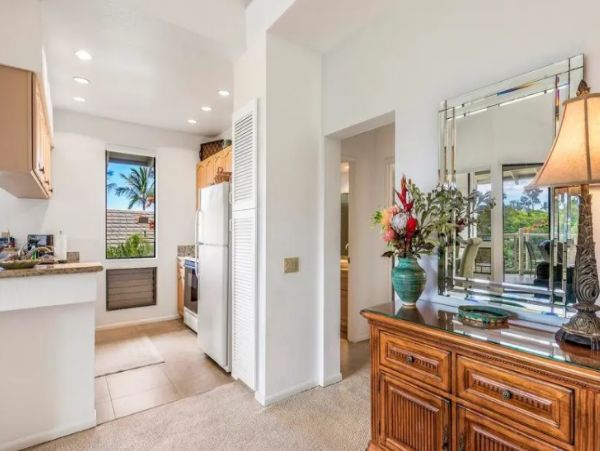 Modern Wailea Vacation Condo Sleeps Two Guests Ocean Views