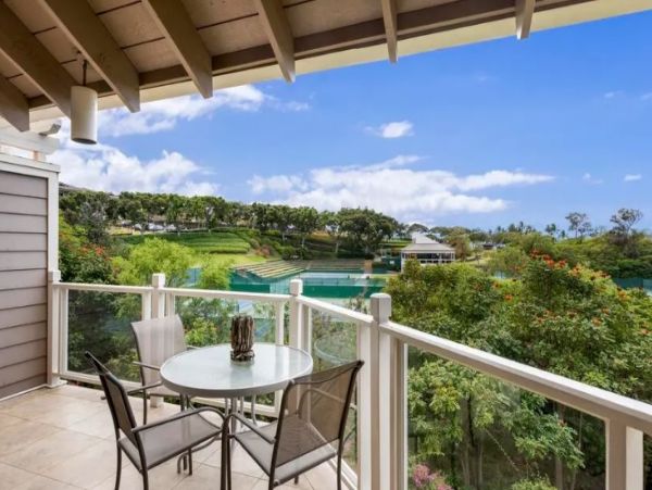 Modern Wailea Vacation Condo Sleeps Two Guests Ocean Views