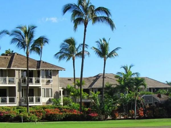 Modern Wailea Vacation Condo Sleeps Two Guests Ocean Views