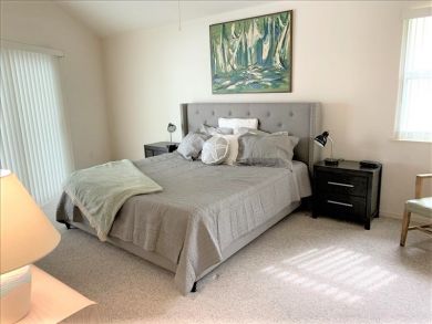 Canal Front 3 Bedrooms Home Sleeps 8 Guests in Marco Island