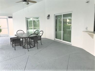 Canal Front 3 Bedrooms Home Sleeps 8 Guests in Marco Island
