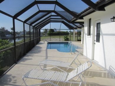 Canal Front 3 Bedrooms Home Sleeps 8 Guests in Marco Island