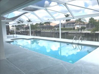 Canal Front 3 Bedrooms Home Sleeps 8 Guests in Marco Island