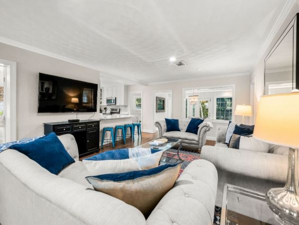 Anna Maria Vacation Rental Sleeps Ten Guests