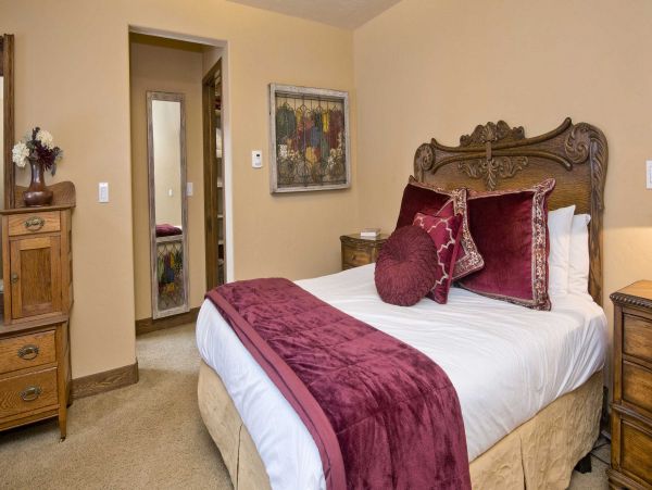 Four Bedroom Vail Vacation Home Plus Loft