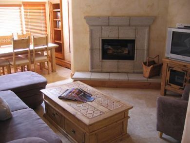 1 Bedroom Vail Vacation Condo Plus Den Sleeps 6