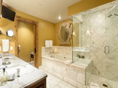 Vail Lionshead Condo 925396