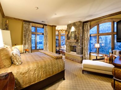 Vail Lionshead Condo 925396