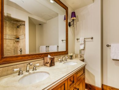 Vail Lionshead Condo 925396