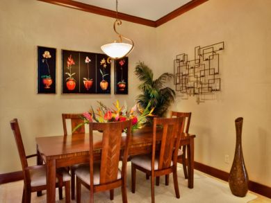 Luxury West Side  Vacation Home Sleeps Eight Guests