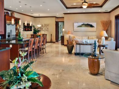 Luxury West Side  Vacation Home Sleeps Eight Guests