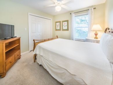 Miramar Vacation Home Sleeps Fifteen Guests Miramar Vacation Home Sleeps Fifteen Guests