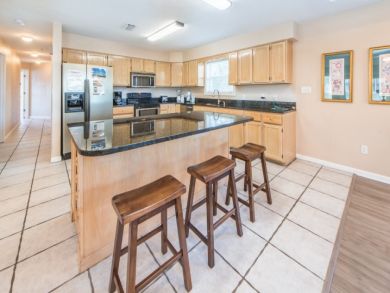 Miramar Vacation Home Sleeps Fifteen Guests Miramar Vacation Home Sleeps Fifteen Guests