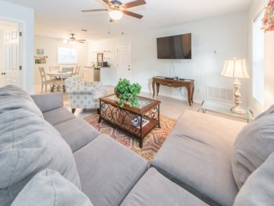 Miramar Vacation Home Sleeps Fifteen Guests Miramar Vacation Home Sleeps Fifteen Guests