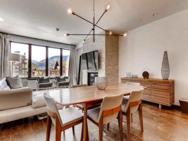 Luxury Lionshead Penthouse short walk to Gondola