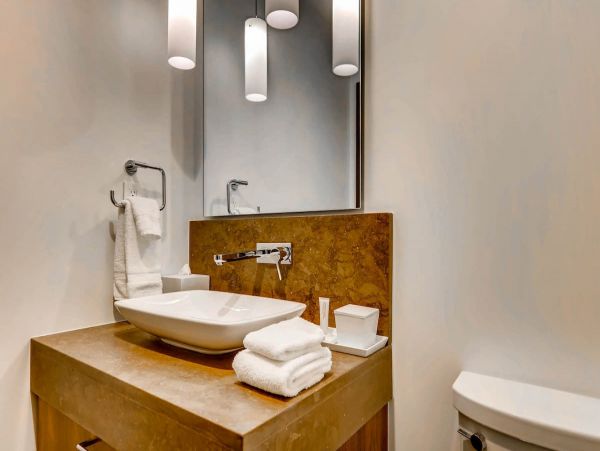 Luxury Lionshead Penthouse short walk to Gondola