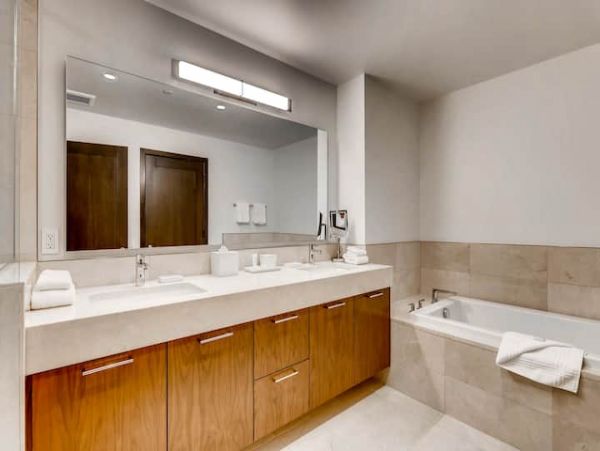 Luxury Lionshead Penthouse short walk to Gondola