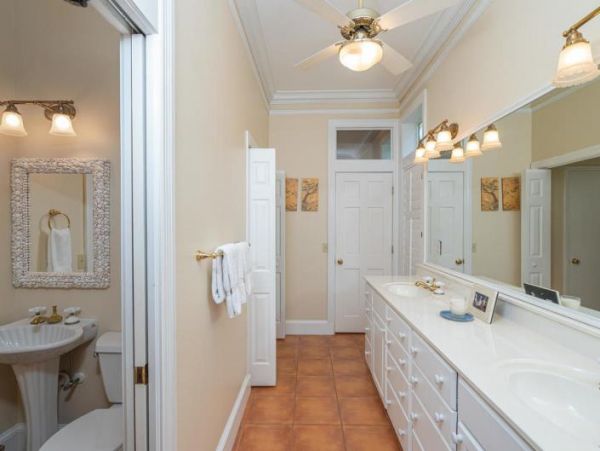 Luxury Anna Maria Vacation Home Sleeps Six Guests