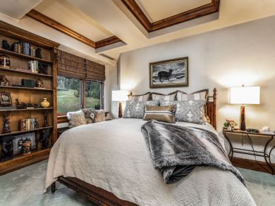 Avon Condo 925519