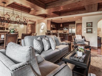 Avon Condo 925519