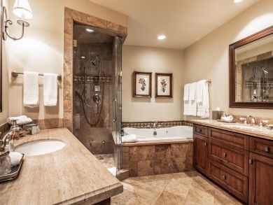 Avon Condo 925519