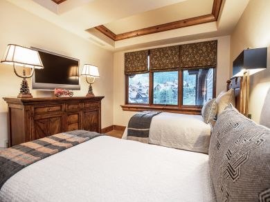 Avon Condo 925519