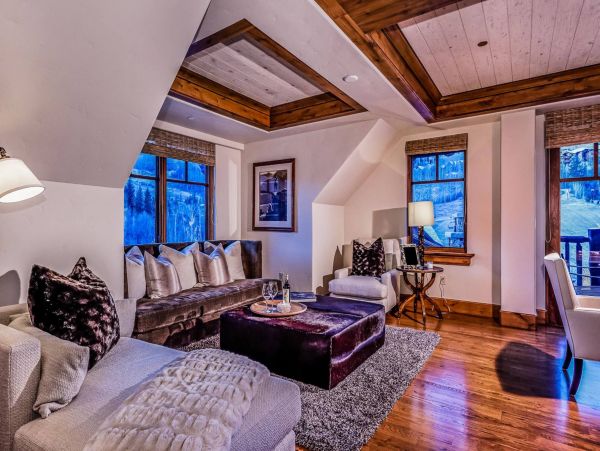 Luxury  Condo Four Bedroom Mountain Views