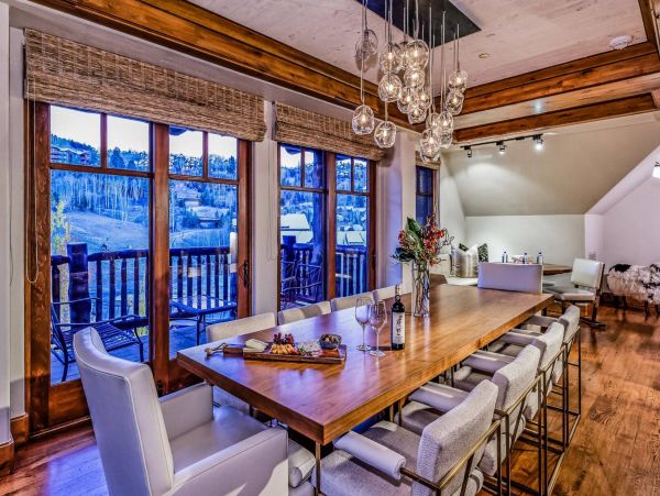 Luxury  Condo Four Bedroom Mountain Views