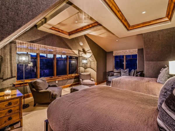 Luxury  Condo Four Bedroom Mountain Views