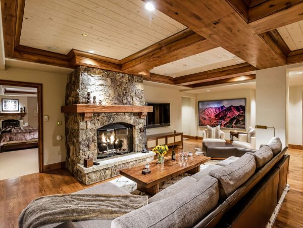 Luxury  Condo Four Bedroom Mountain Views
