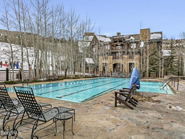Luxury  Condo Four Bedroom Mountain Views