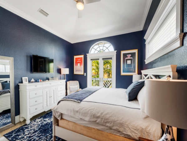 3 Bedroom Holmes Beach Vacation Home with Private Pool