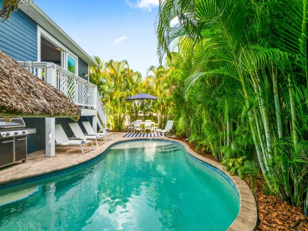 3 Bedroom Holmes Beach Vacation Home with Private Pool