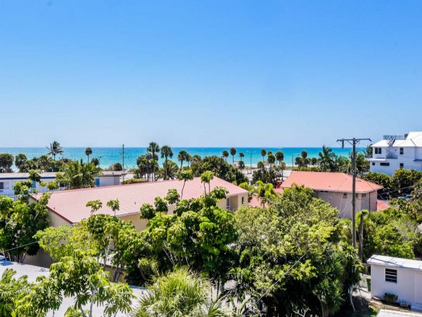 Luxury Lido Key 5 Bedroom Vacation Pool Home