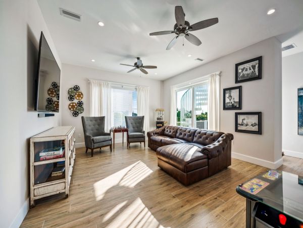 Luxury Lido Key 5 Bedroom Vacation Pool Home