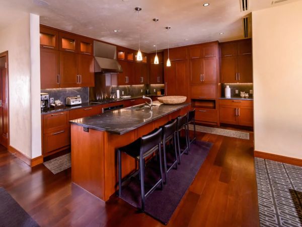 Two Bedroom Condo Plus Den in the Heart of Vail Village