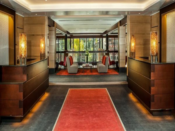 Luxury Vail Vacation Condo Sleeps Eight Guests