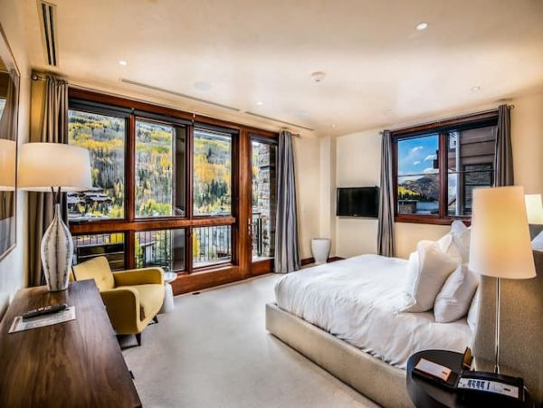Luxury Vail Vacation Condo Sleeps Eight Guests