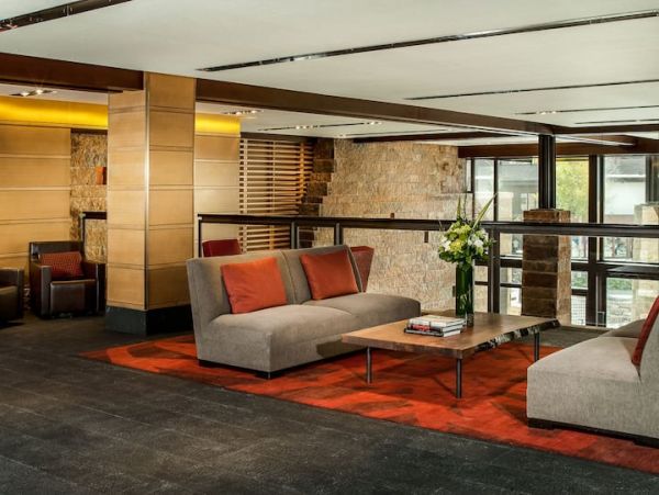 Luxury Vail Vacation Condo Sleeps Eight Guests