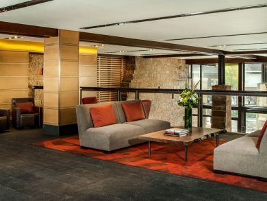 Luxury Vail Vacation Condo Sleeps Eight Guests