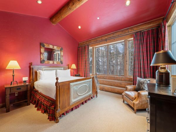 Ski In Ski Out Luxury Six Bedroom Vacation Rental