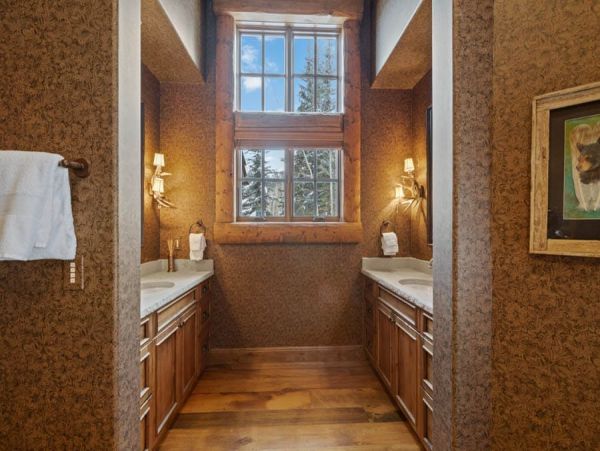 Ski In Ski Out Luxury Six Bedroom Vacation Rental
