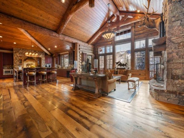 Ski In Ski Out Luxury Six Bedroom Vacation Rental