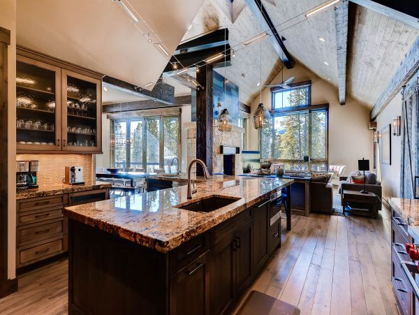 Spectacular Views Vacation Home in Breckenridge 7 Bedrooms