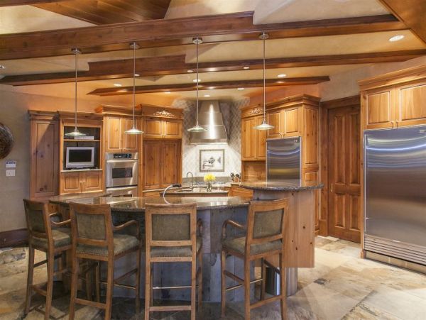 Avon 5 Bedroom Mountain View Vacation Home