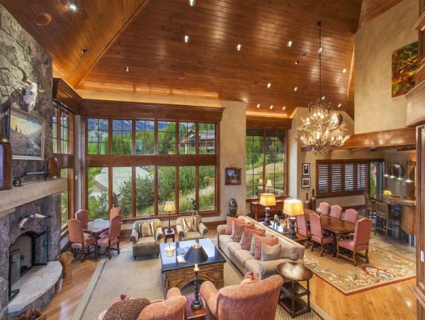 Avon 5 Bedroom Mountain View Vacation Home