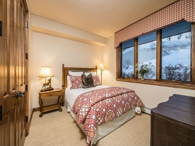 Beaver Creek Vacation Townhome Mountain Views Sleeps 10