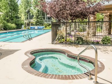 Beaver Creek Vacation Townhome Mountain Views Sleeps 10
